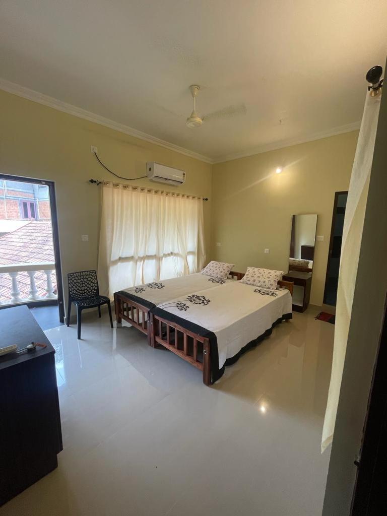 Kalpadiyil Hotel Balarampuram Екстериор снимка