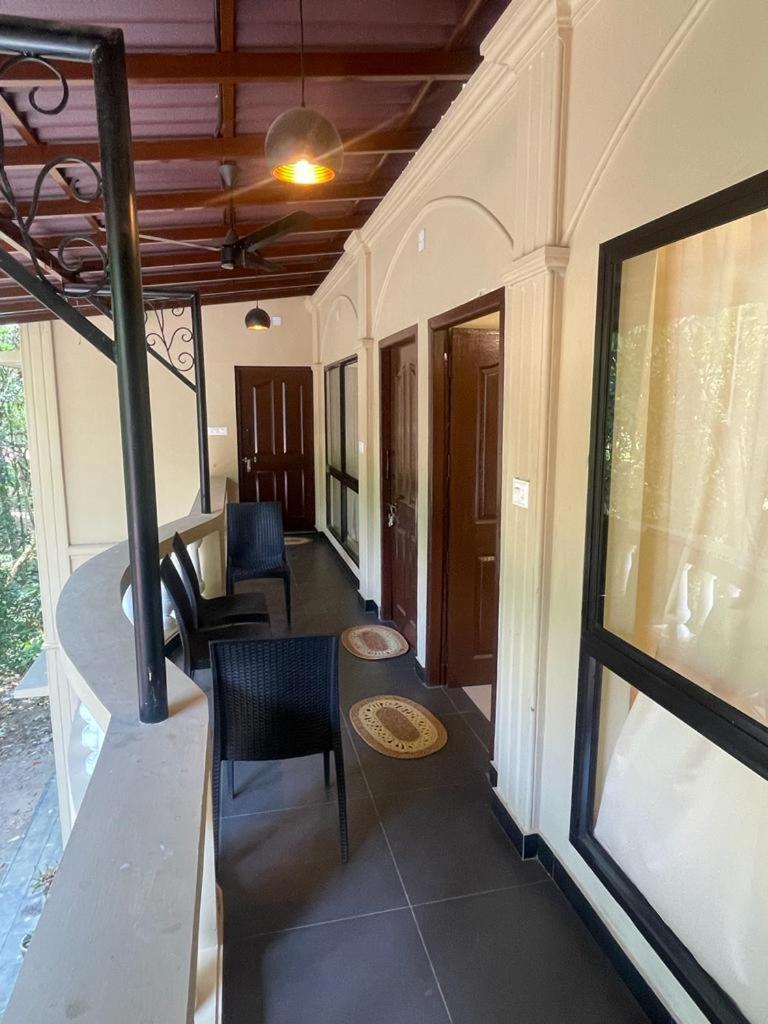 Kalpadiyil Hotel Balarampuram Екстериор снимка